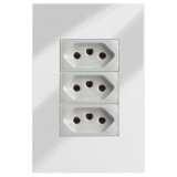 Conjunto Tomada Tripla 20a 4x2 - RECTA Espelhada Gloss (Módulo Prata)